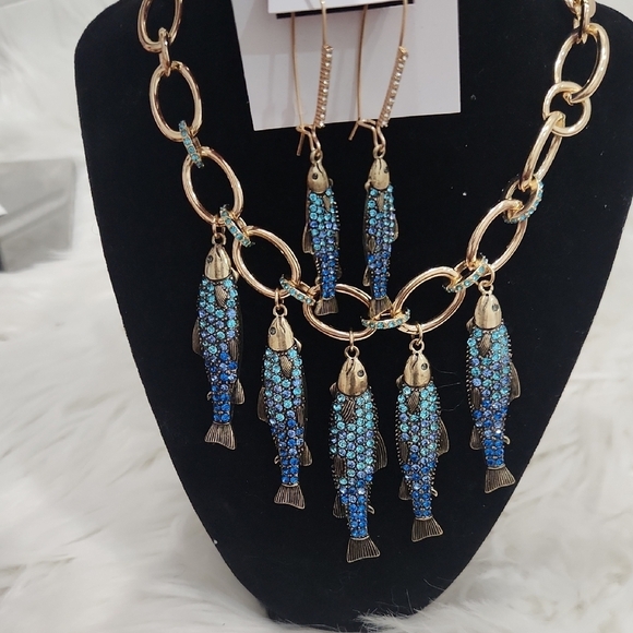 Betsey Johnson Necklace Mermaid Crystal Sardine Fish Fringe  🔹️Betsey Johnson🔹️ Mermaid Jewels Blue Sardine Fish Pendant 15\